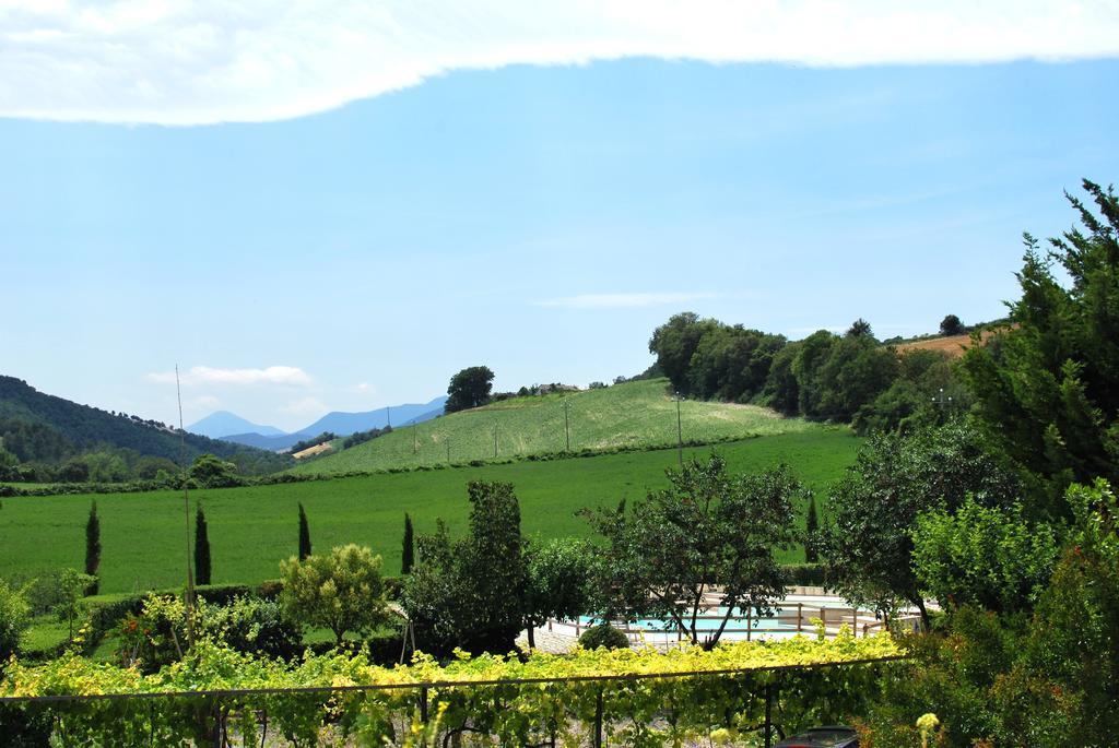 Agriturismo Gli Ippocastani Villa Pergola Exterior foto