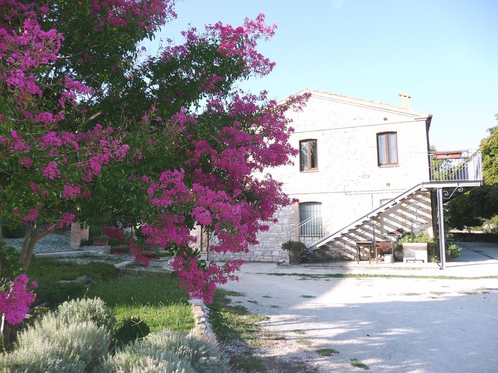 Agriturismo Gli Ippocastani Villa Pergola Exterior foto